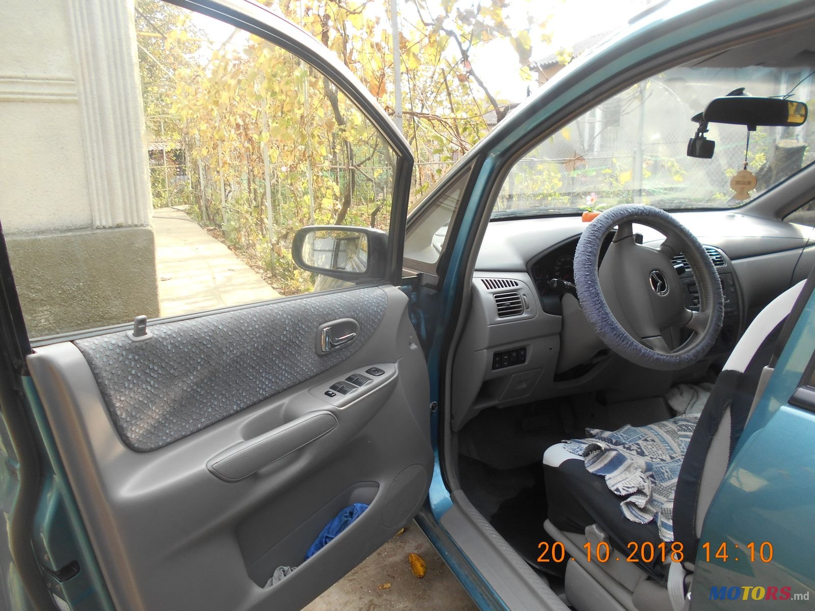 2000' Mazda Premacy photo #2