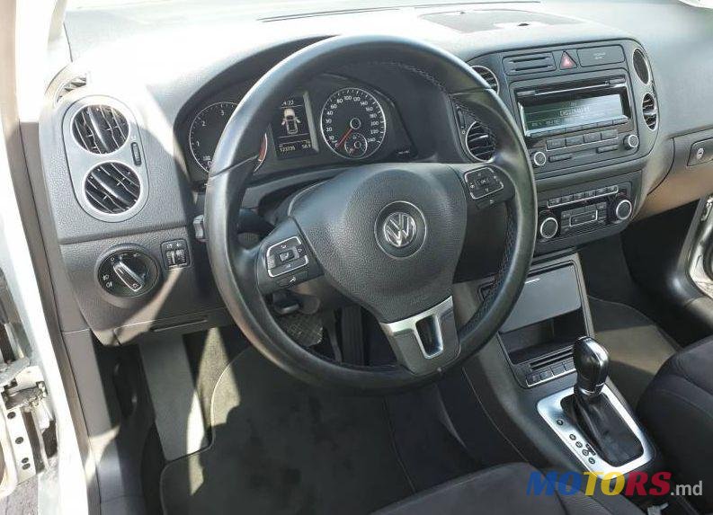 2013' Volkswagen Golf Plus photo #1