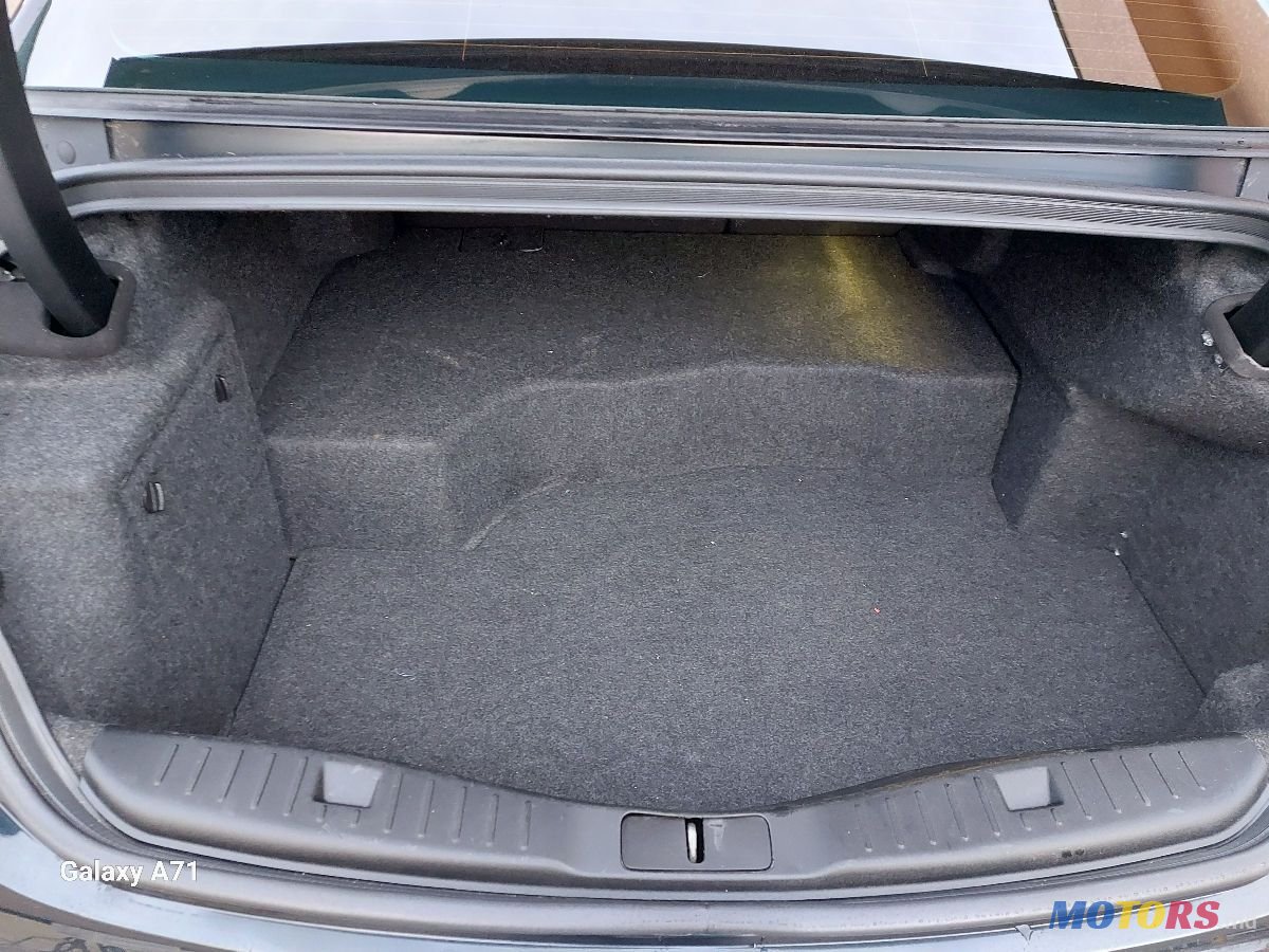 2014' Lincoln MKZ photo #3