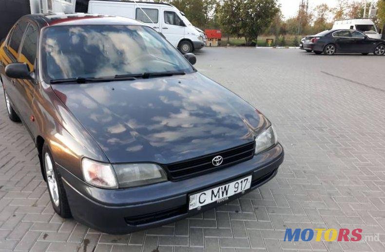 1995' Toyota Carina photo #1