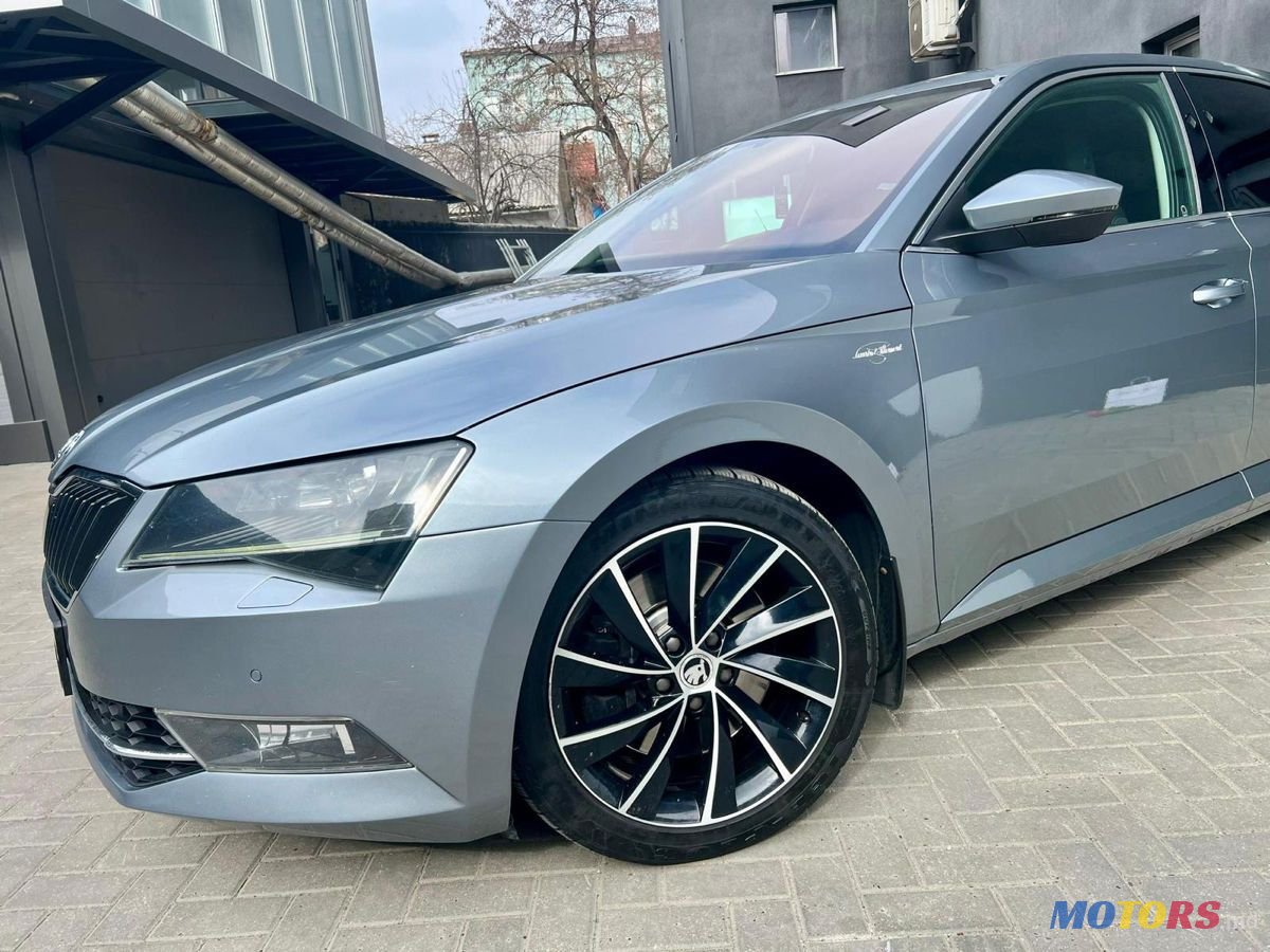 2016' Skoda Superb photo #2