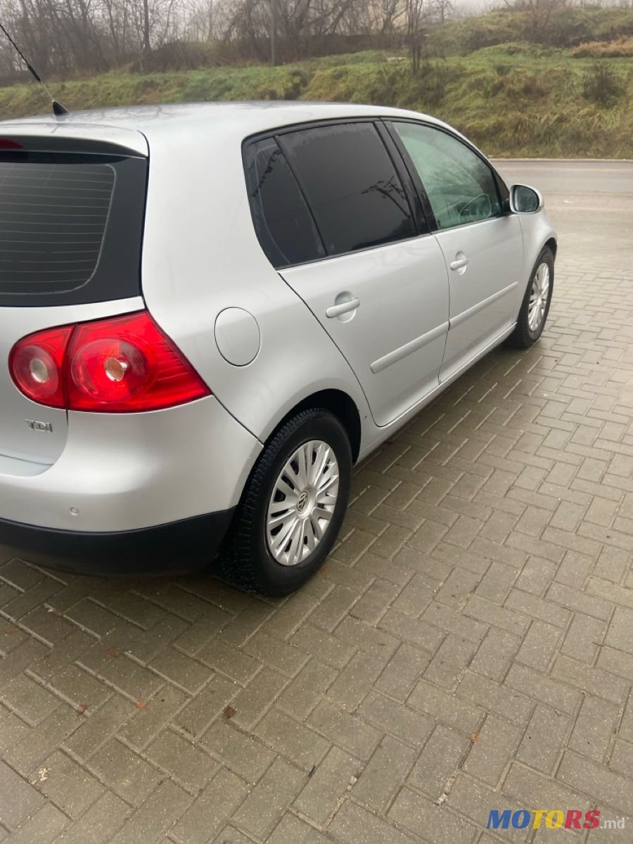 2007' Volkswagen Golf photo #3