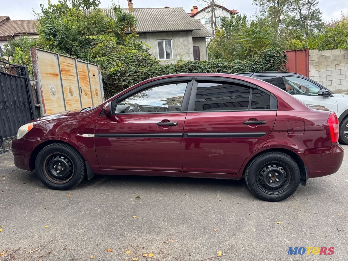 2009' Hyundai Accent photo #5