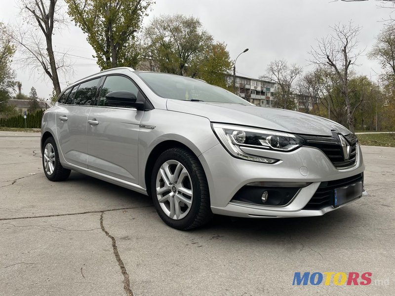 2020' Renault Megane photo #1