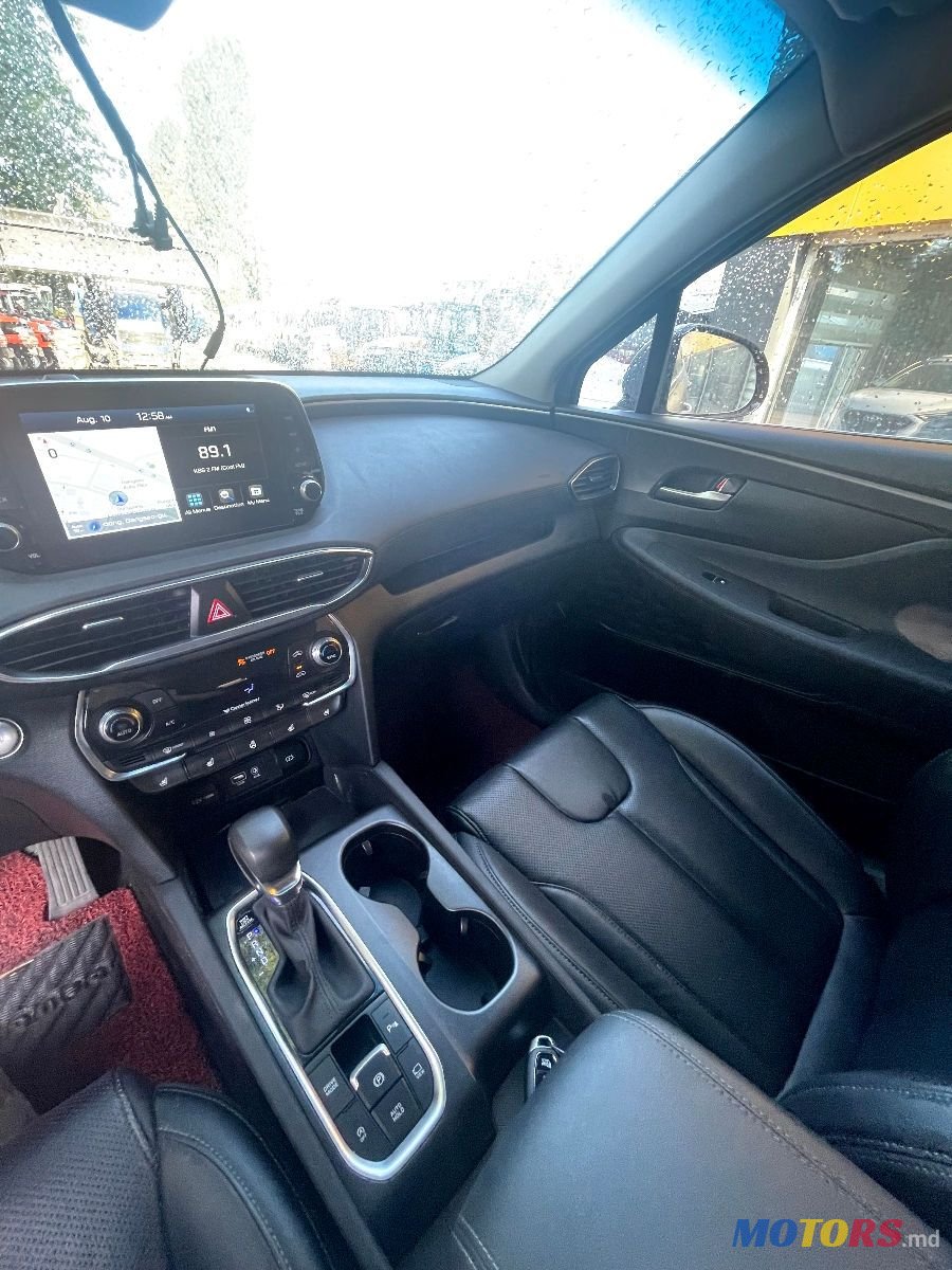 2018' Hyundai Santa Fe photo #5