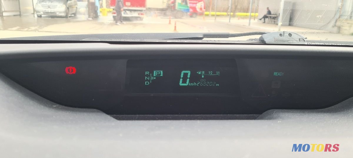 2008' Toyota Prius photo #6