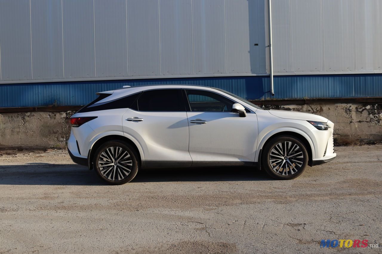 2023' Lexus Rx Series photo #4