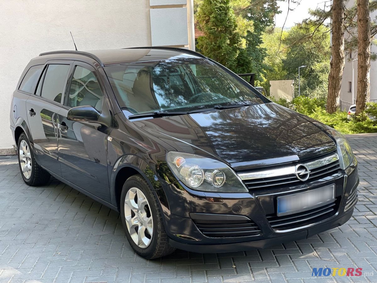 2006' Opel Astra photo #2