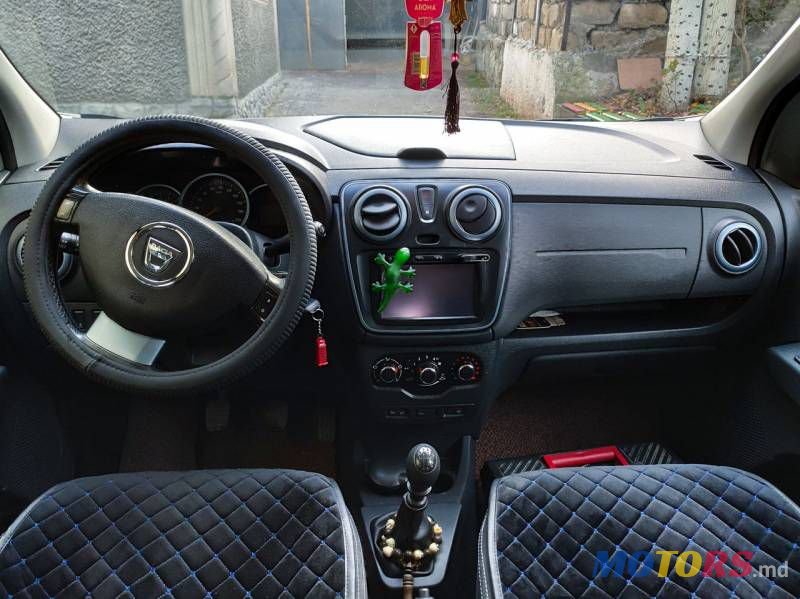 2016' Dacia Lodgy photo #3