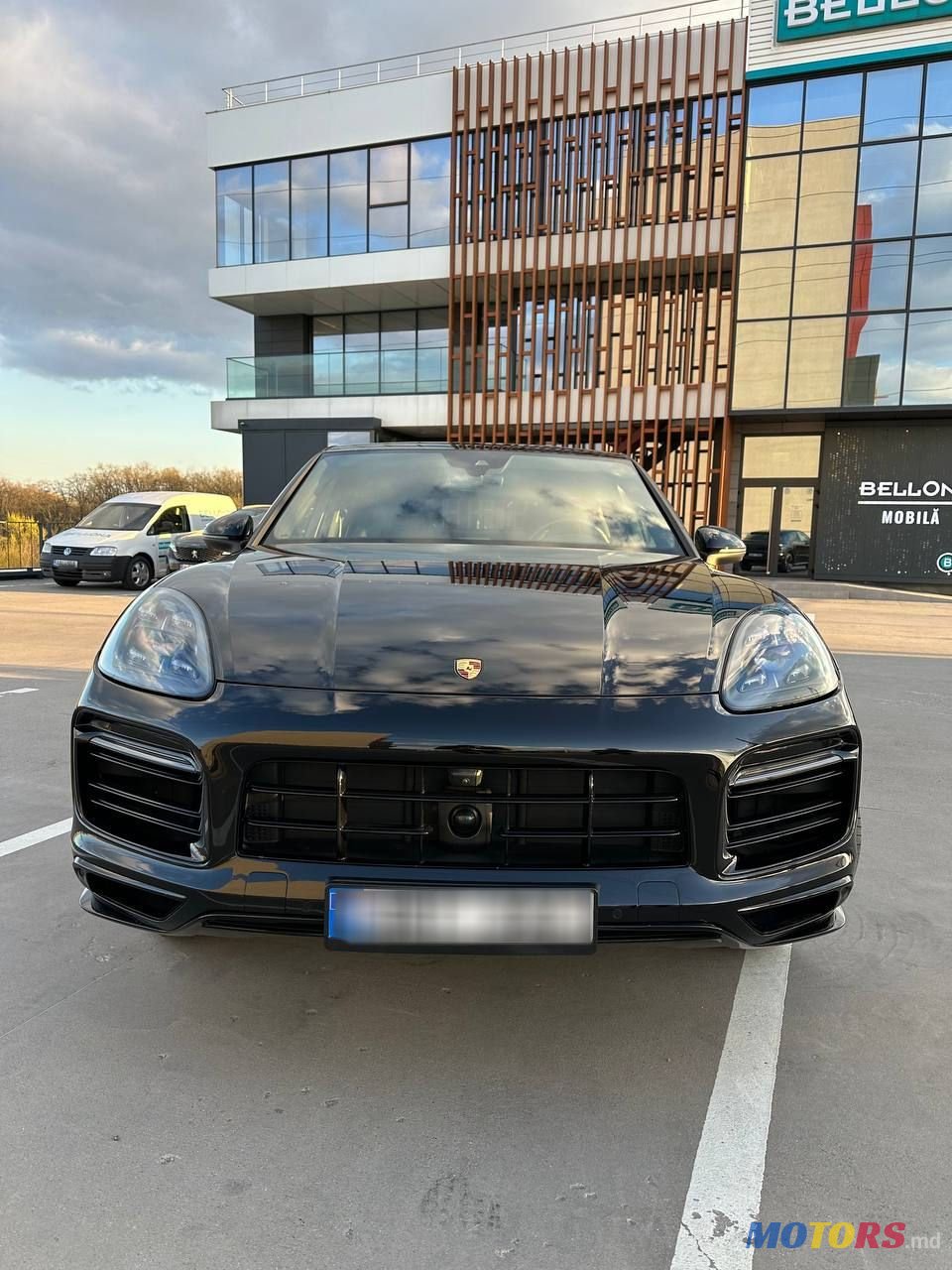 2021' Porsche Cayenne Coupe photo #2