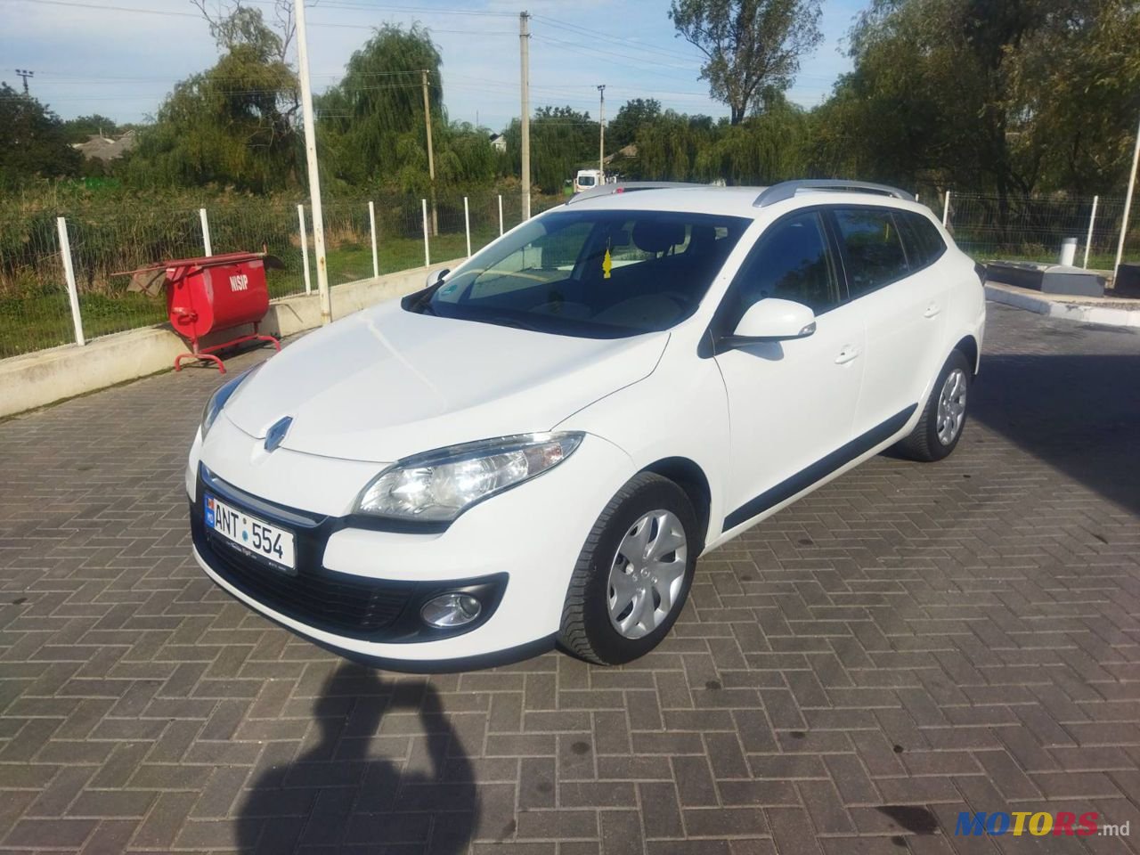 2013' Renault Megane photo #1