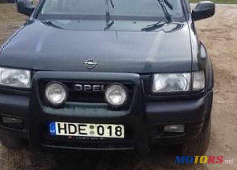 2000' Opel Frontera photo #1