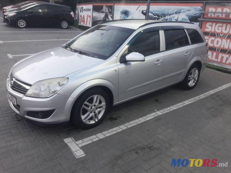 2007' Opel Astra photo #1