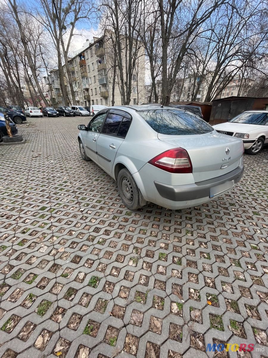 2004' Renault Megane photo #5