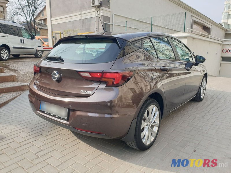 2016' Opel Astra photo #3