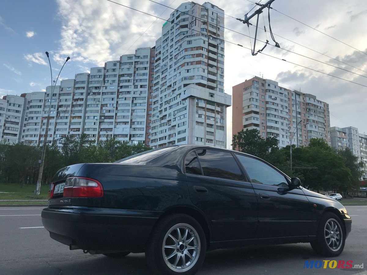 1995' Toyota Carina photo #2