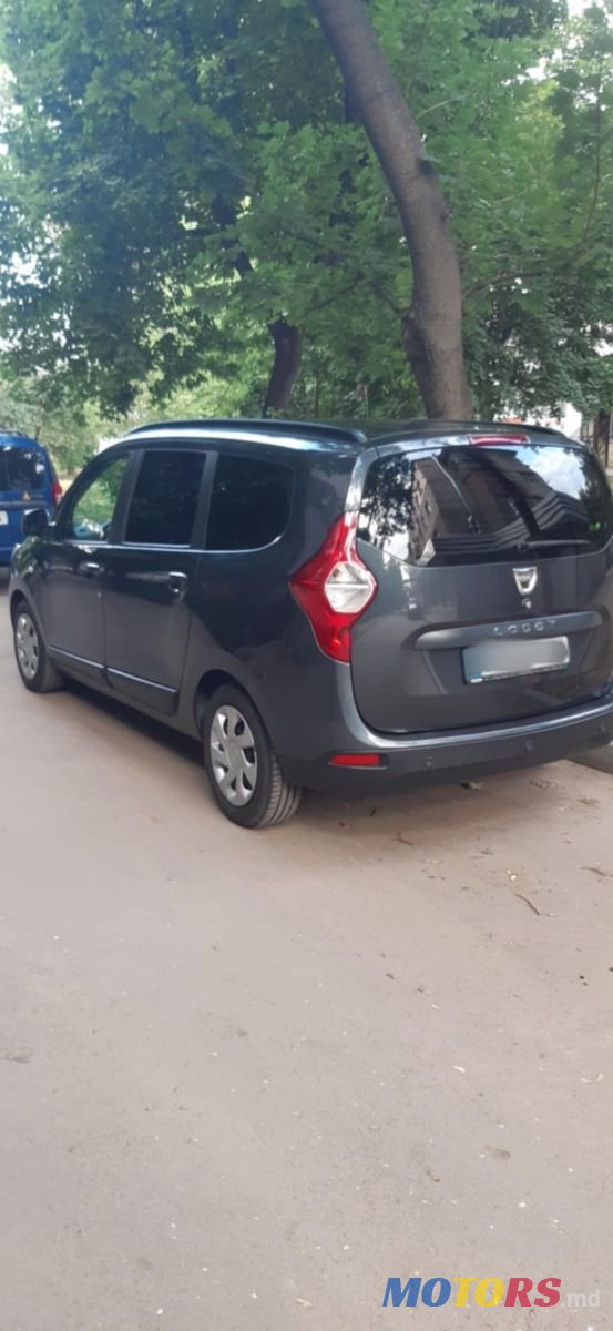2012' Dacia Lodgy photo #2