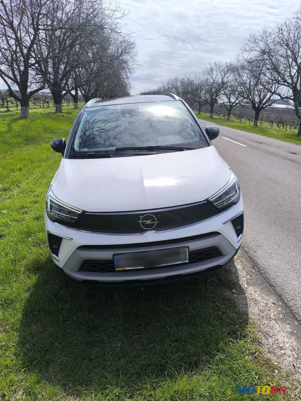 2022' Opel Crossland X photo #1