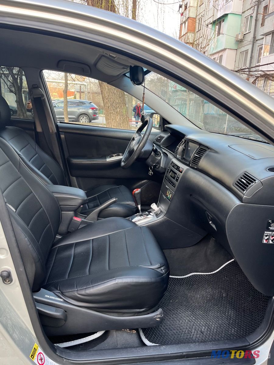 2005' Toyota Corolla photo #4