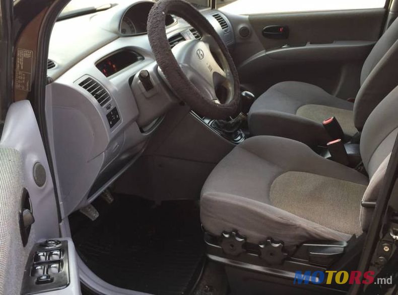 2004' Hyundai Matrix photo #6