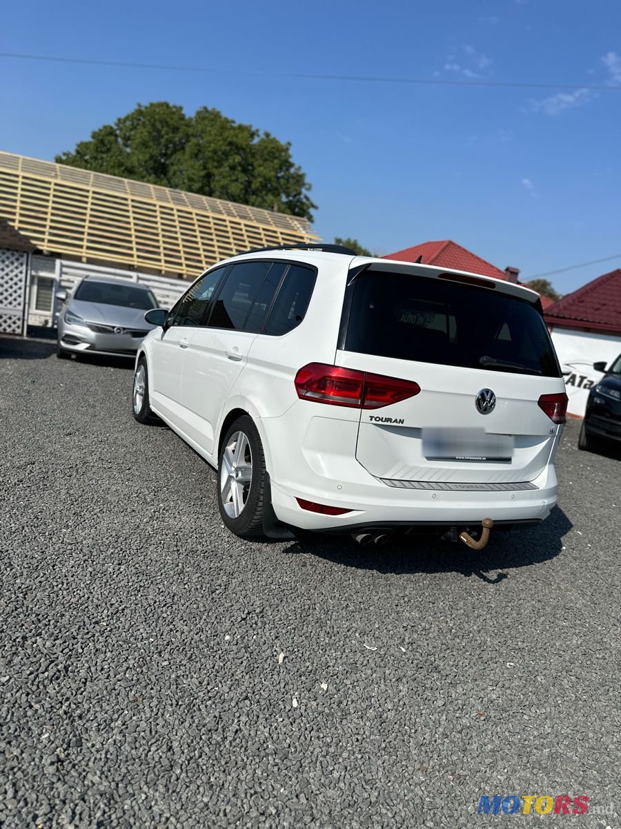 2017' Volkswagen Touran photo #6