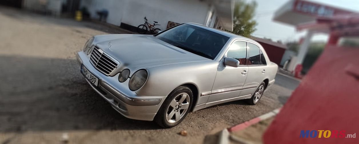 2001' Mercedes-Benz E Класс photo #3