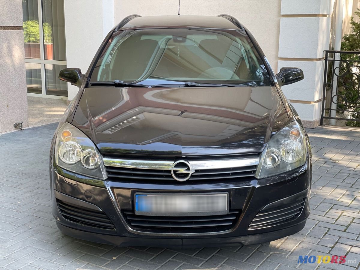 2006' Opel Astra photo #1