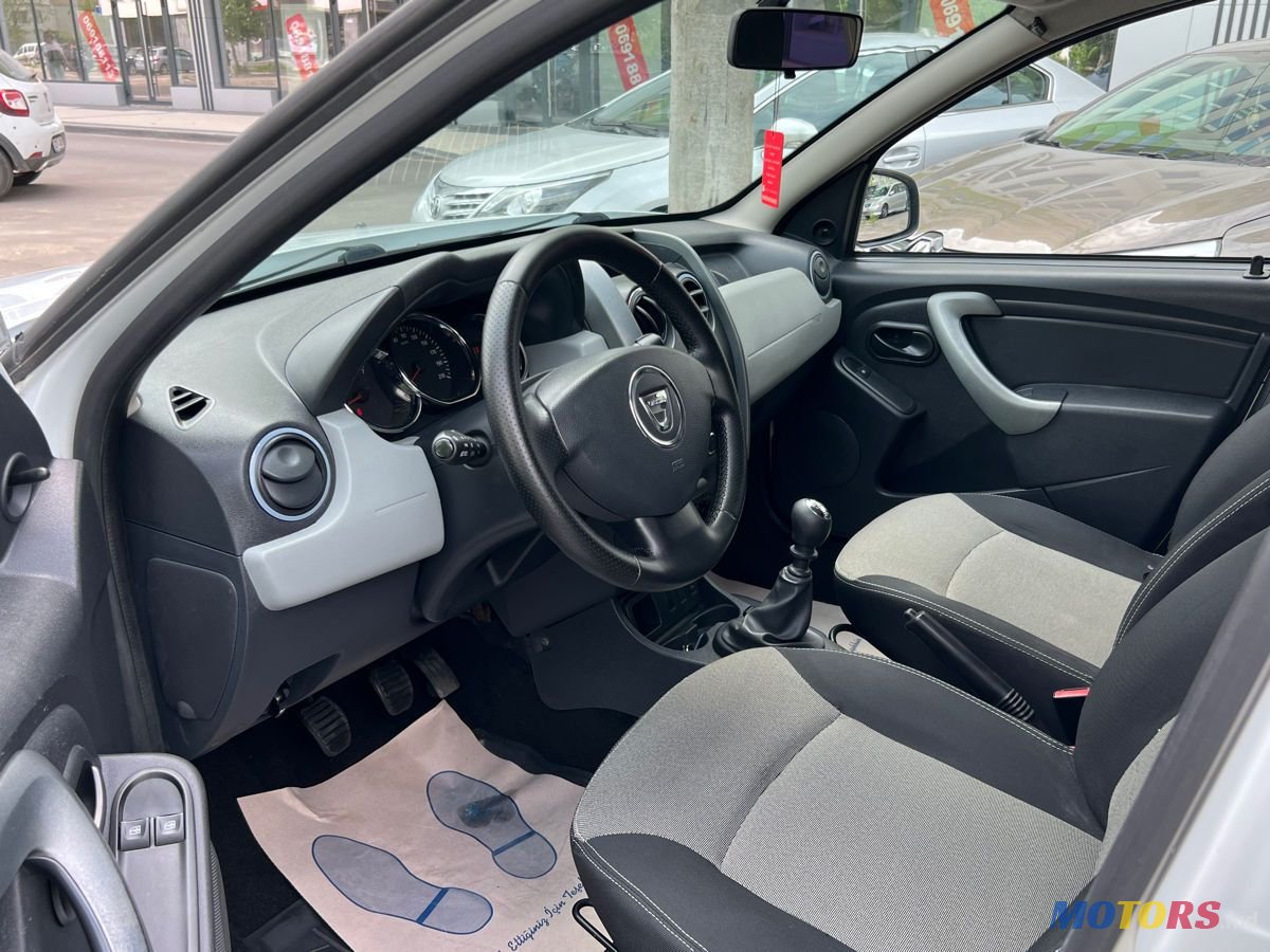 2014' Dacia Duster photo #6