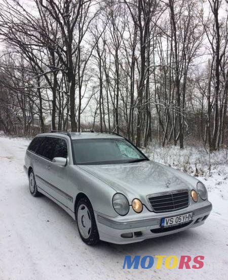 2000' Mercedes-Benz E photo #1