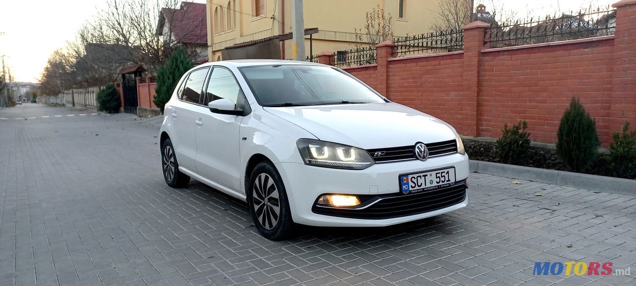 2014' Volkswagen Polo photo #1