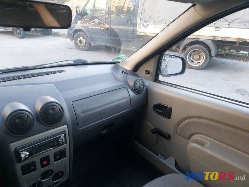 2009' Dacia Logan Mcv photo #6