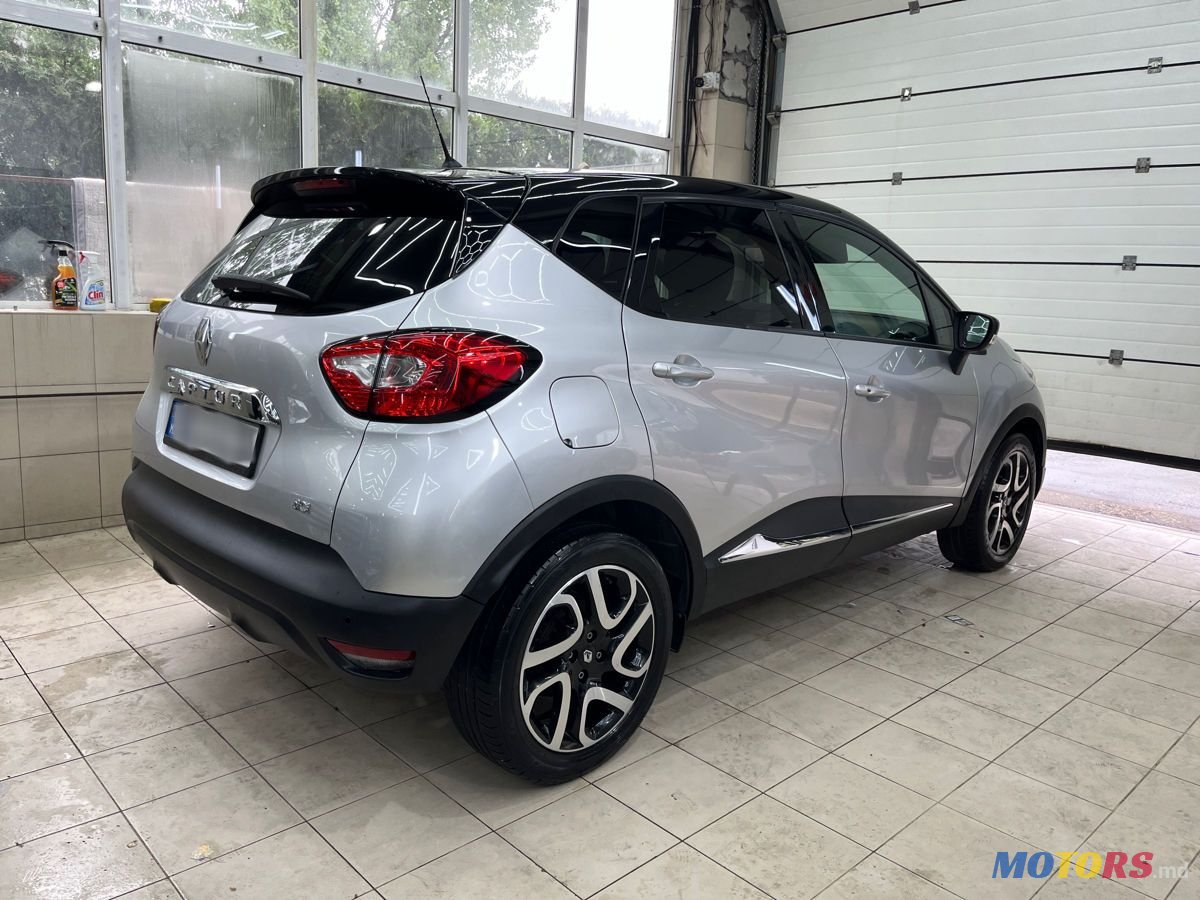 2014' Renault Captur photo #2