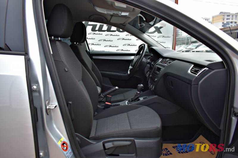 2013' Skoda Octavia photo #6