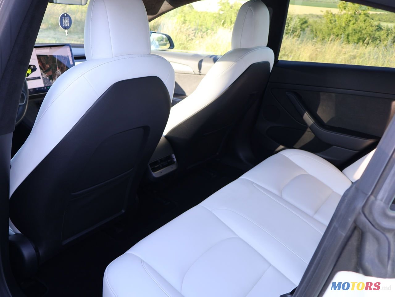 2021' Tesla Model 3 photo #5