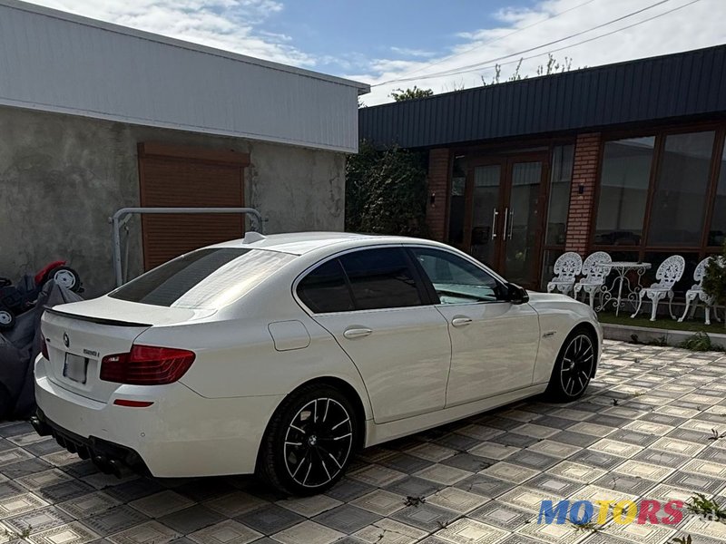 2014' BMW 5 Series photo #4