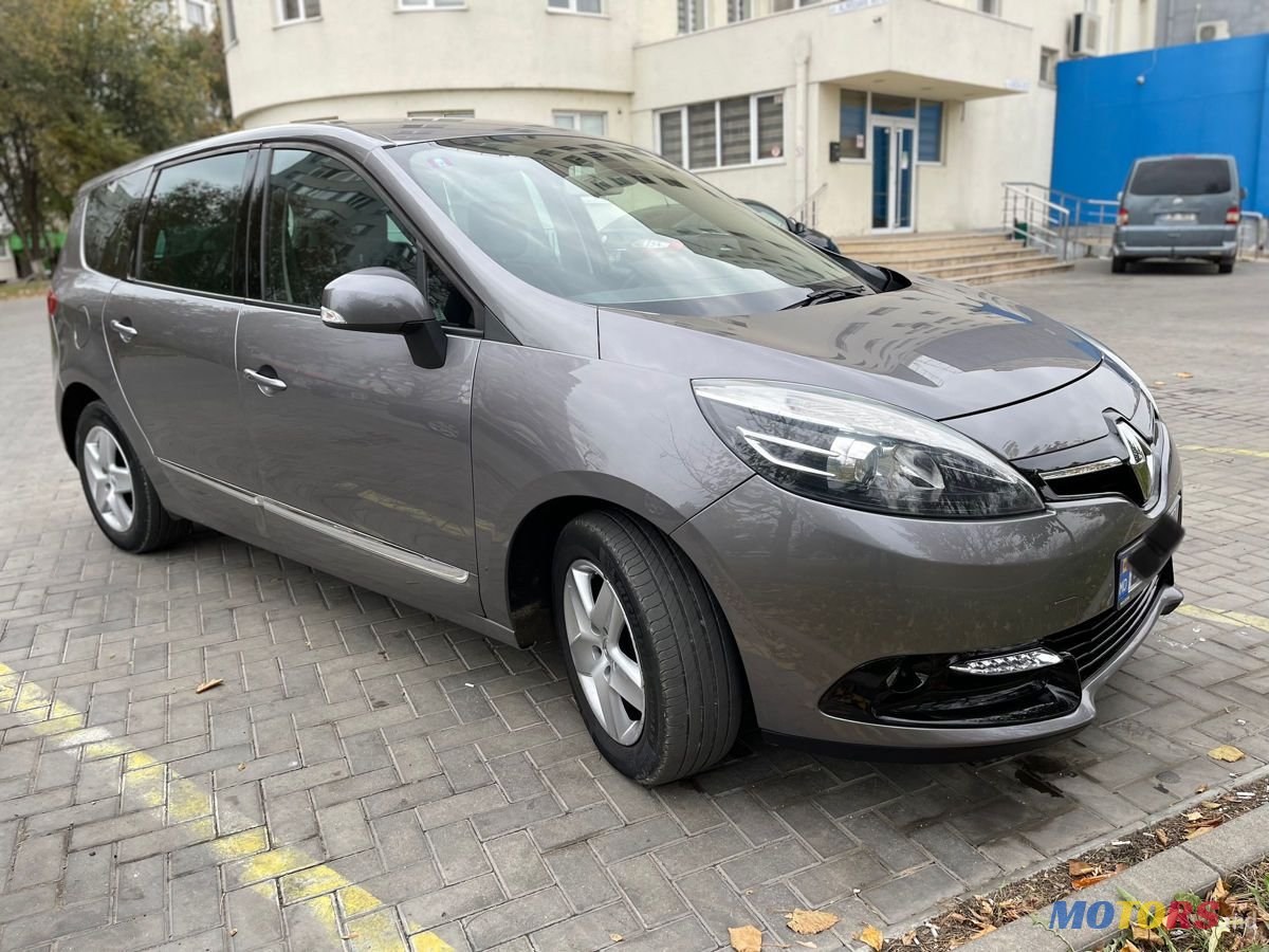2014' Renault Grand Scenic photo #2