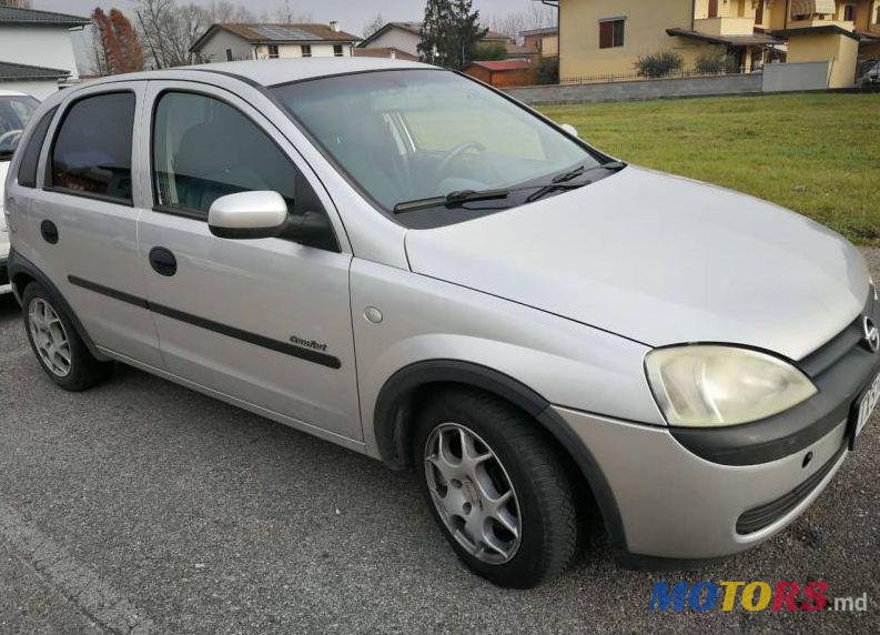 2001' Opel Corsa photo #1