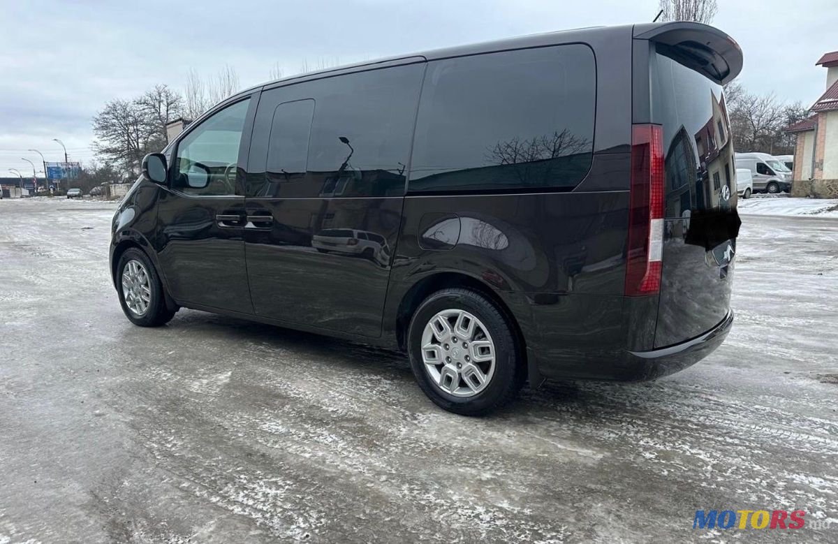 2023' Hyundai Staria photo #6