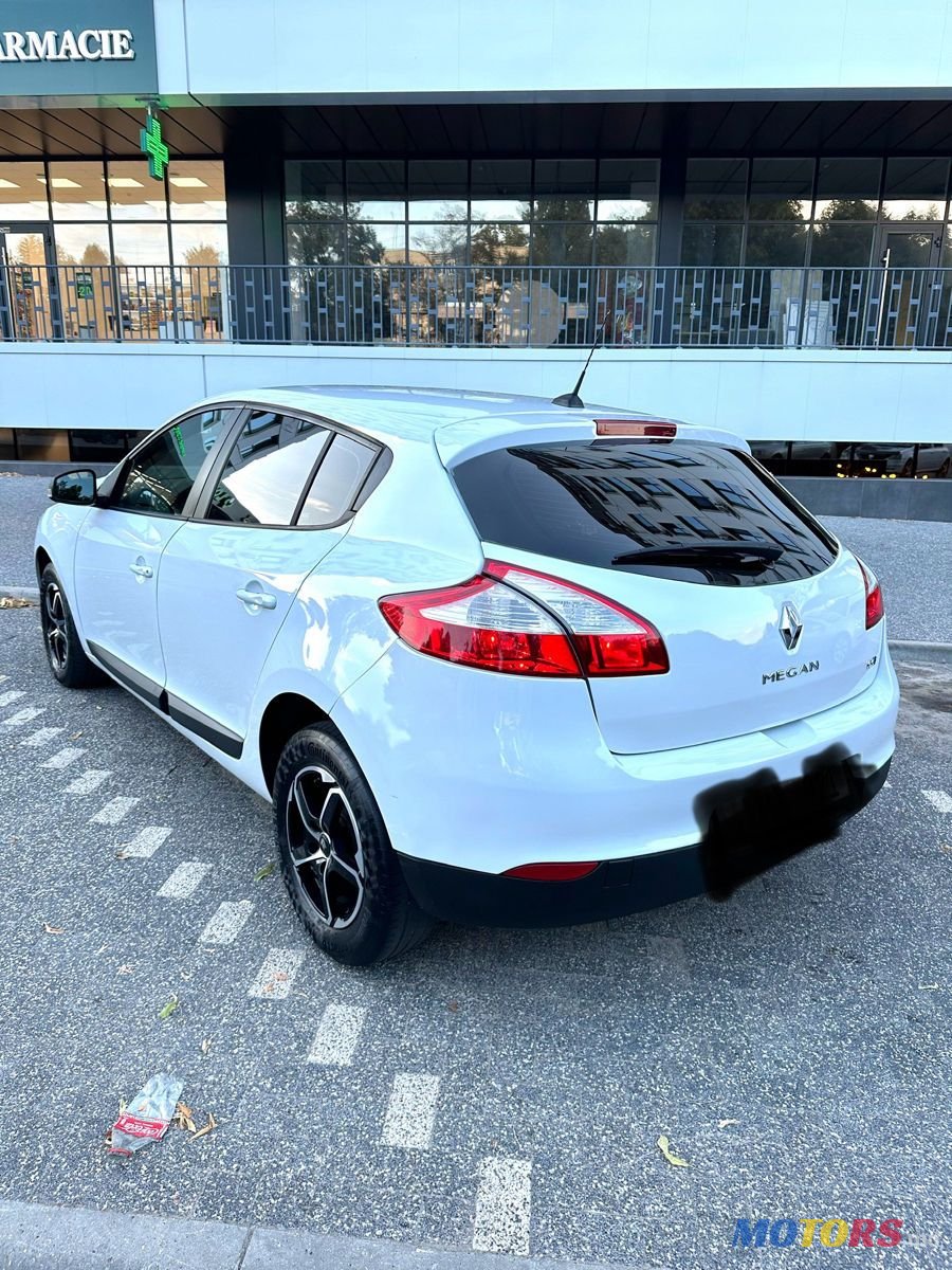2014' Renault Megane photo #3