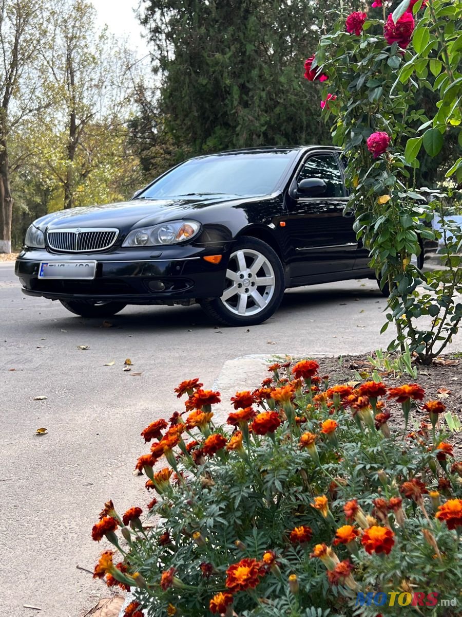 2003' Nissan Maxima photo #1