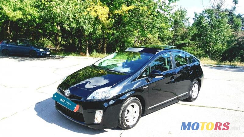 2010' Toyota Prius photo #1