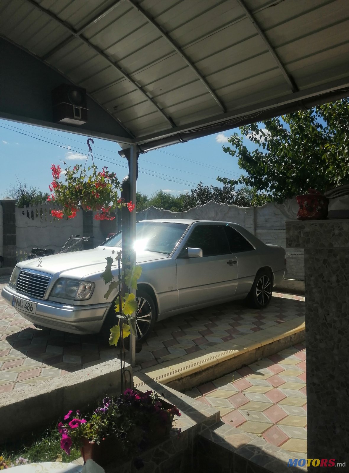 1995' Mercedes-Benz 200E photo #2