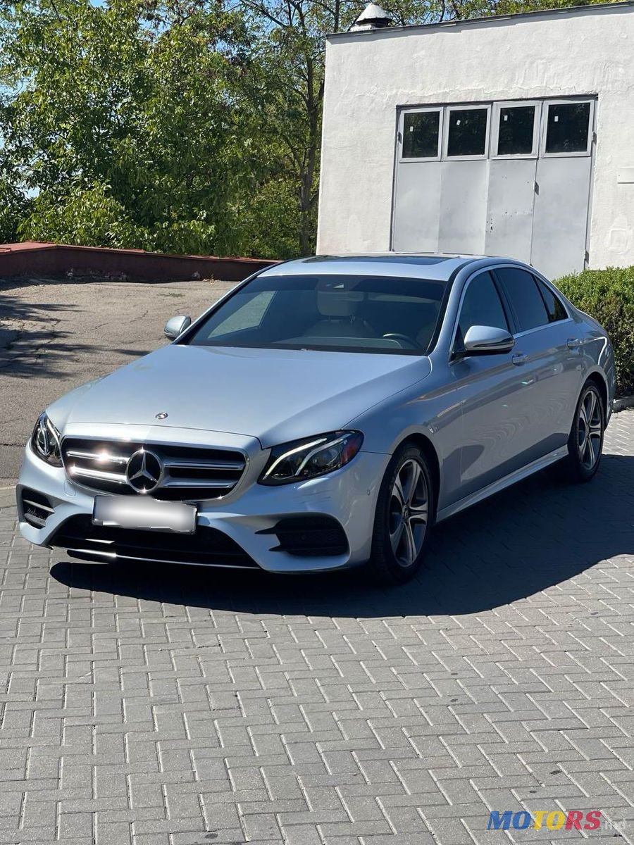 2017' Mercedes-Benz E-Class photo #4
