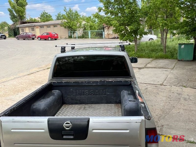 2002' Nissan Navara photo #4
