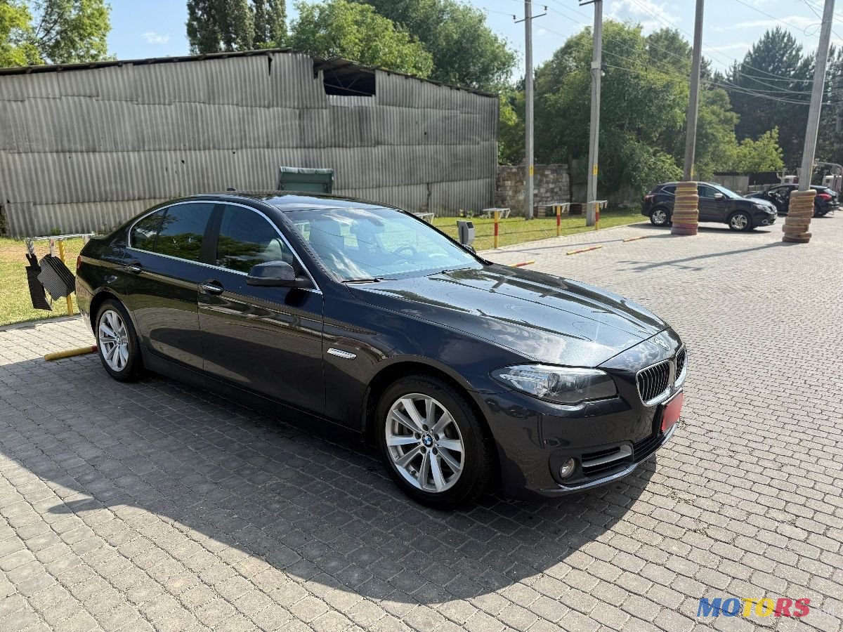2014' BMW 5 Series photo #2