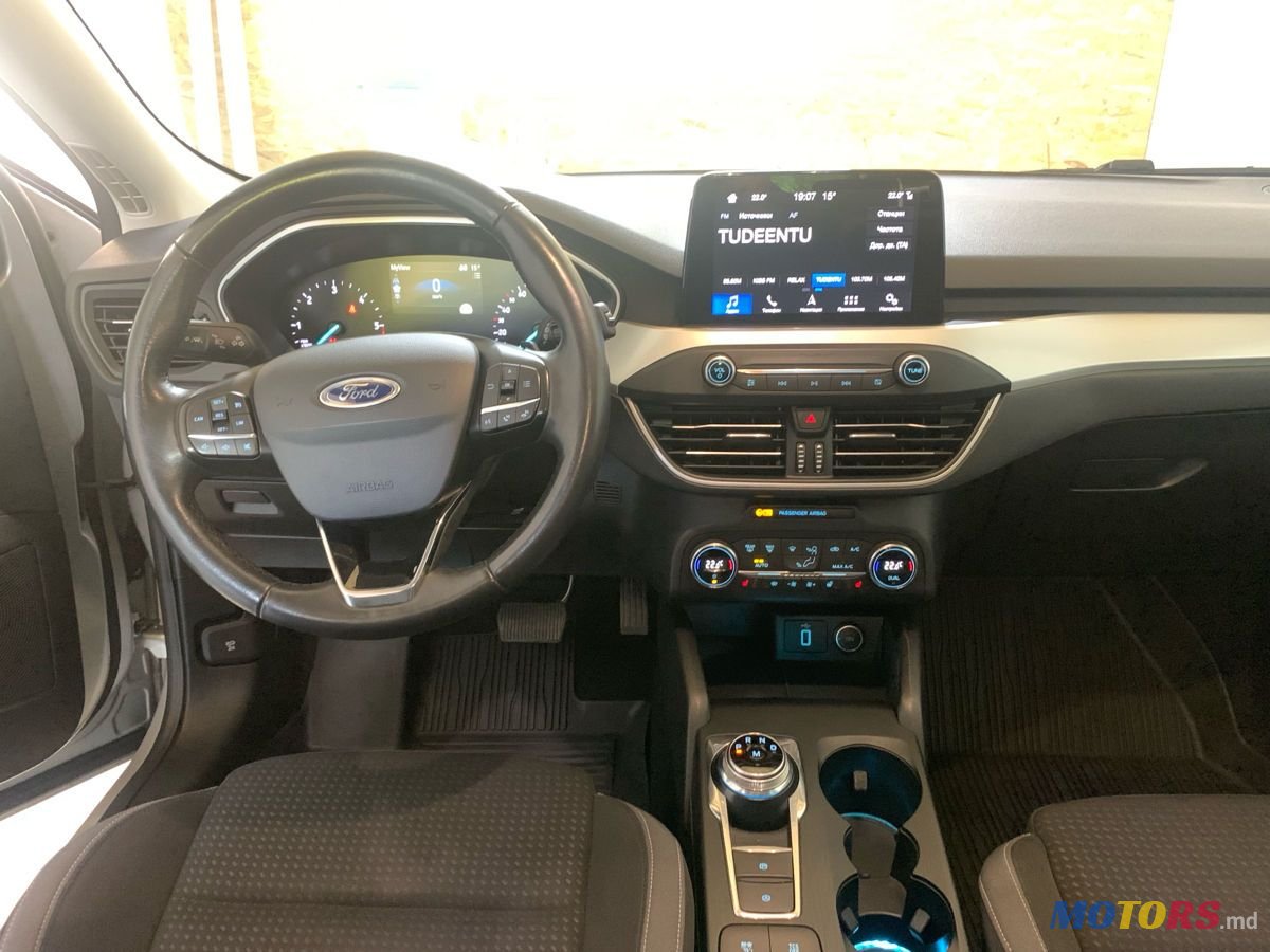 2018' Ford Focus photo #6