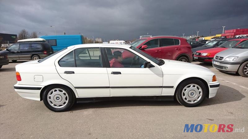1992' BMW 3 Series photo #1
