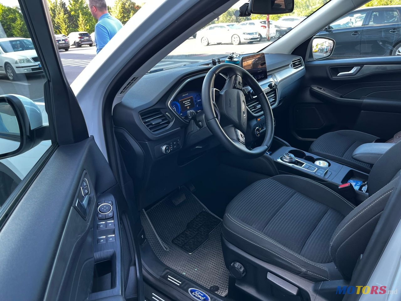 2021' Ford Kuga photo #6
