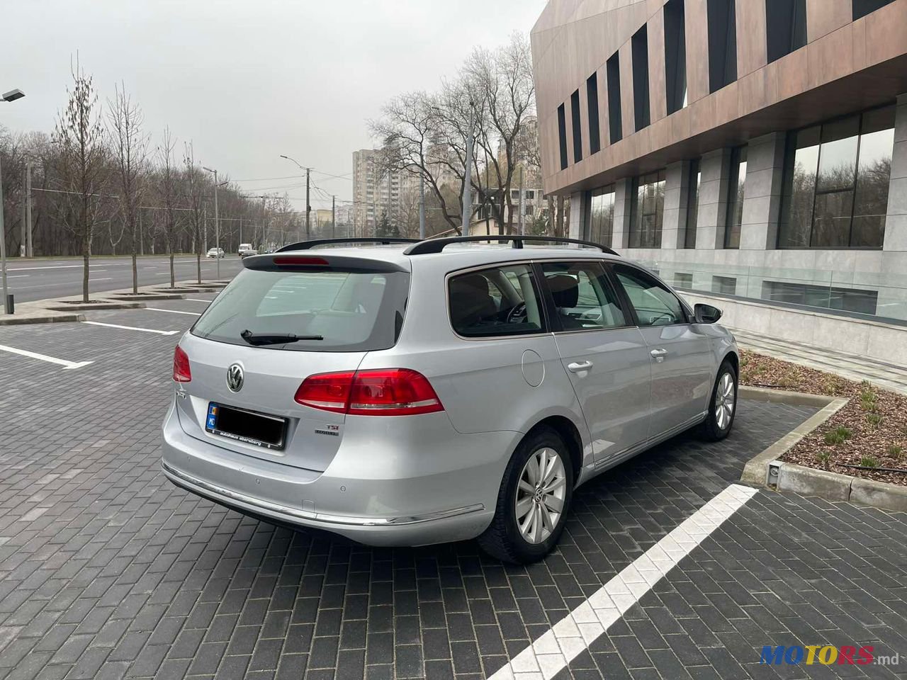 2013' Volkswagen Passat photo #4