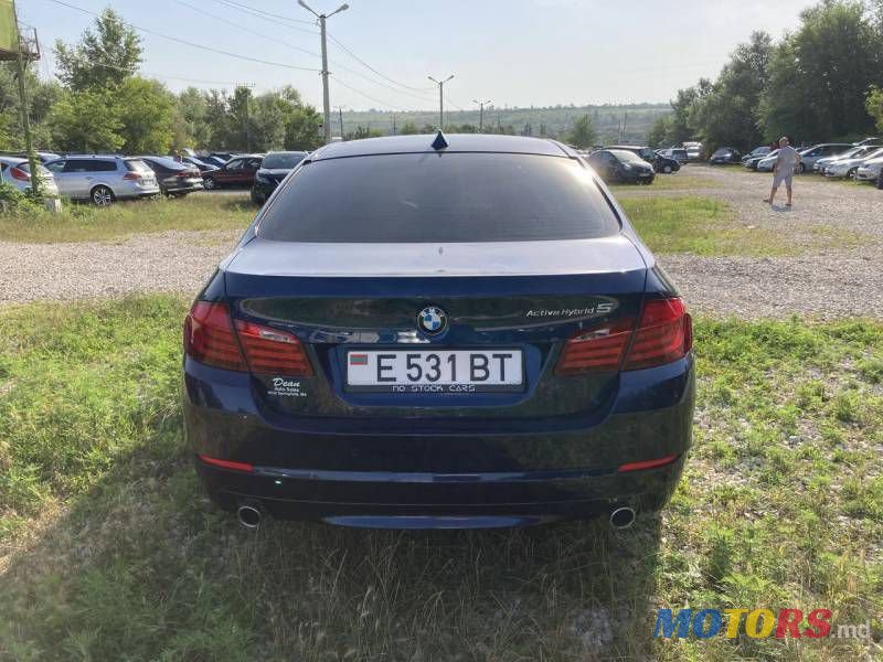 2013' BMW 5 photo #5